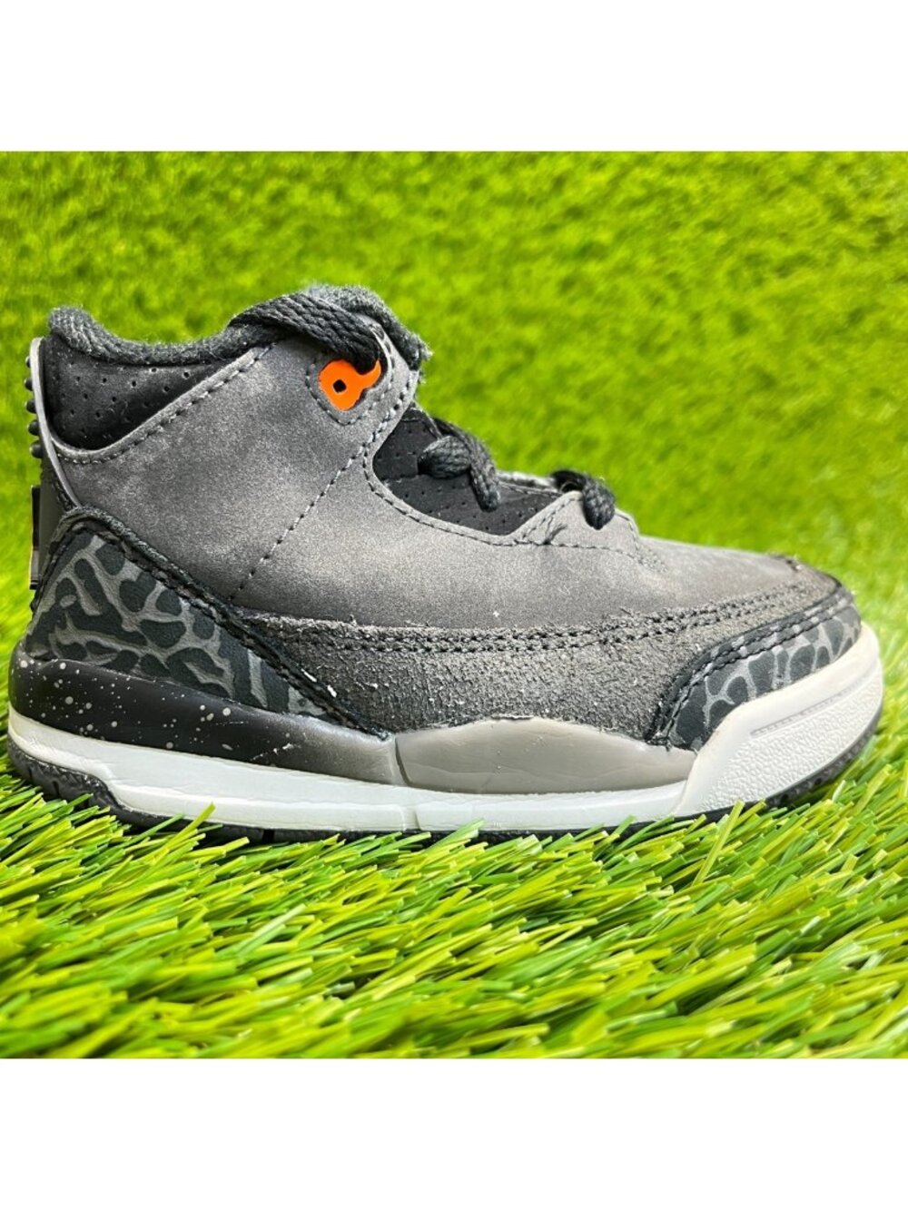 Nike Air Jordan 3 Retro Toddler Size 6C Black Gray White Walking Shoes Sneakers